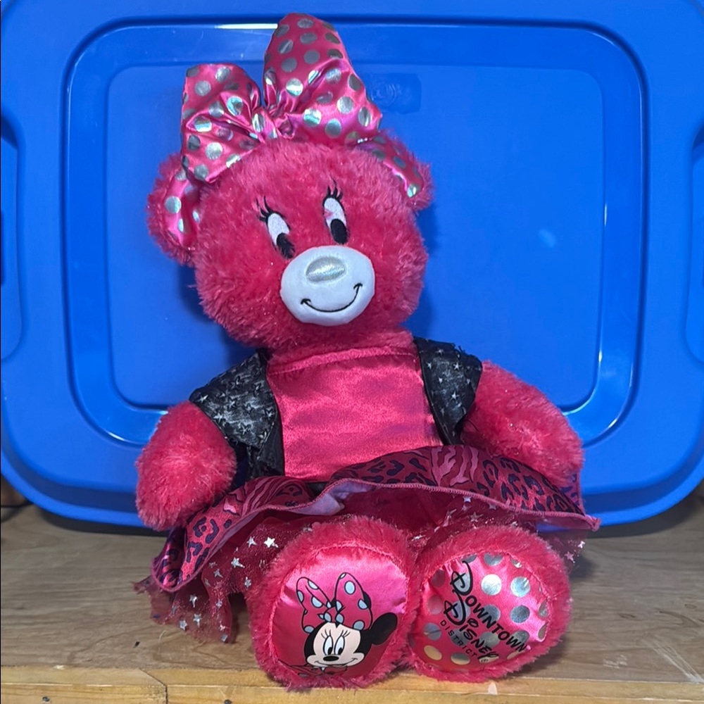Build a Bear Downtown Disney Exclusive Minnie Mouse Pink Bear Plush